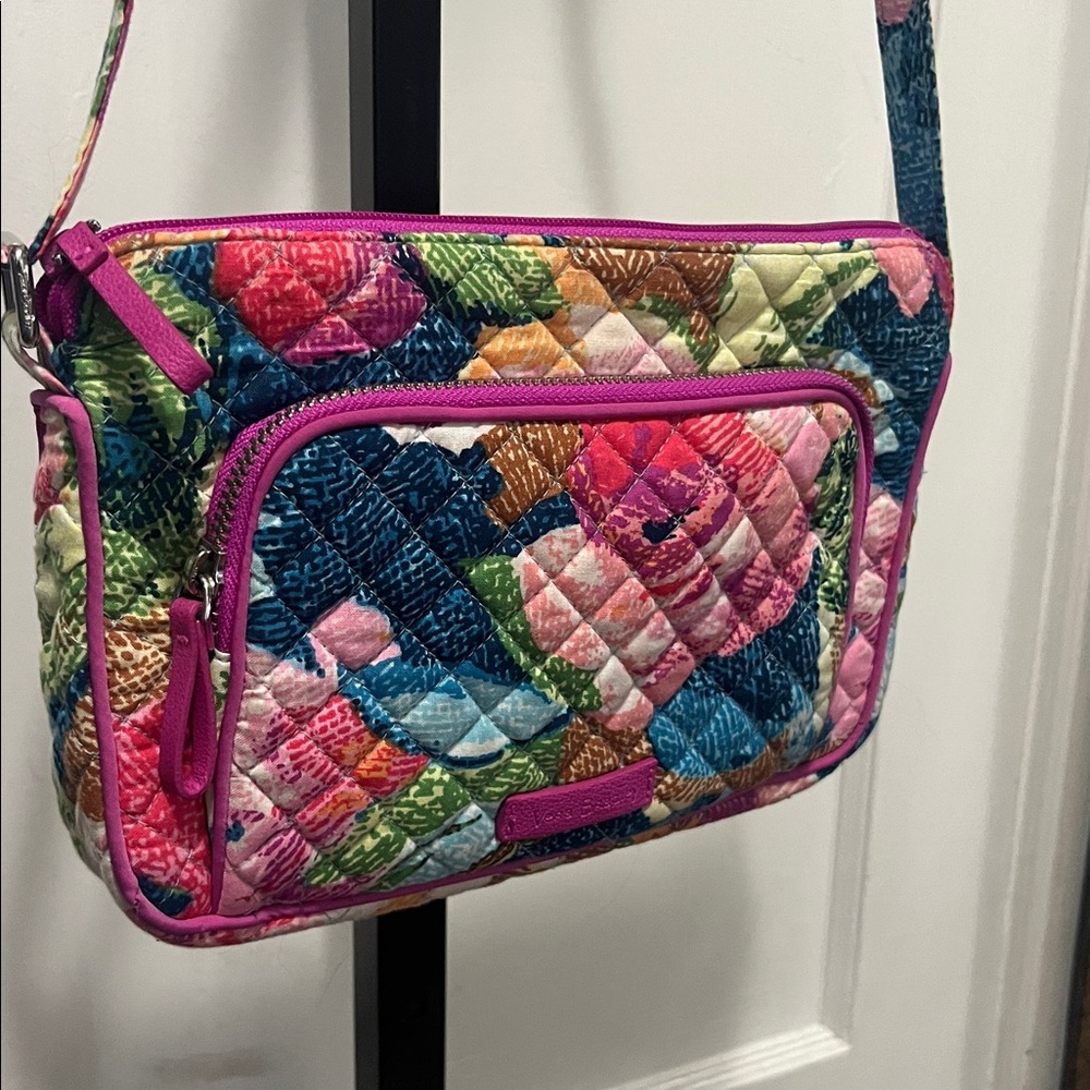 VERA BRADLEY Quilted Floral Crossbody Bag SUPERBLOOM PATTERN NEW PURSE